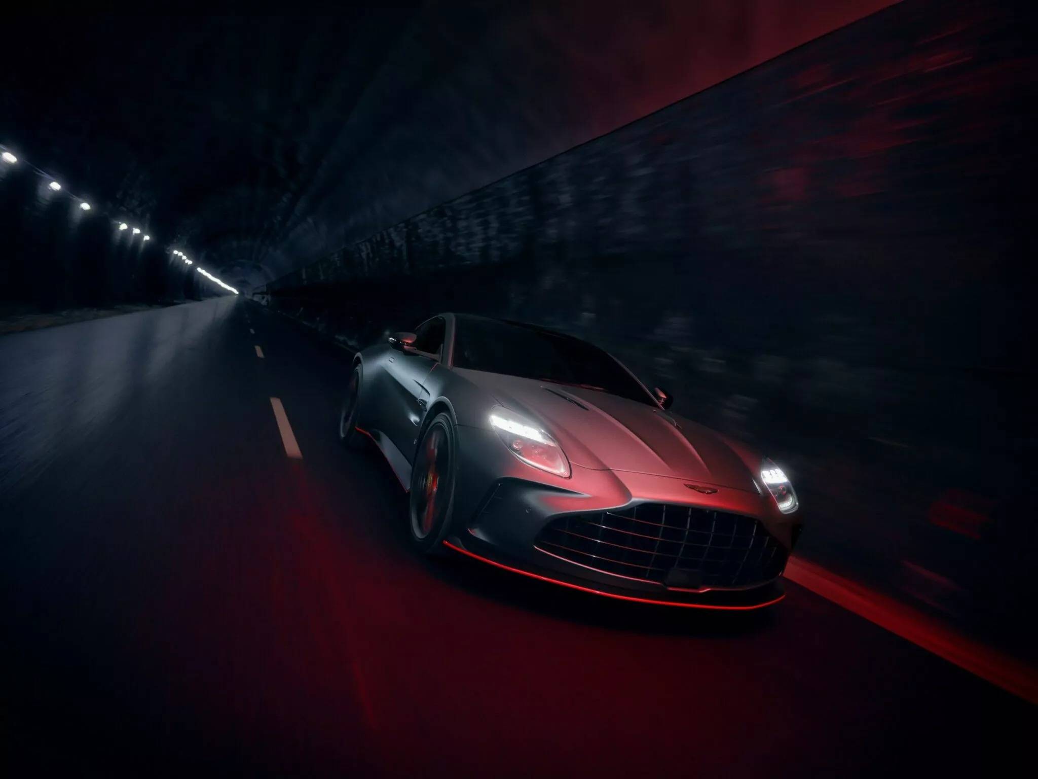 Aston Martin Vantage S Headlights
