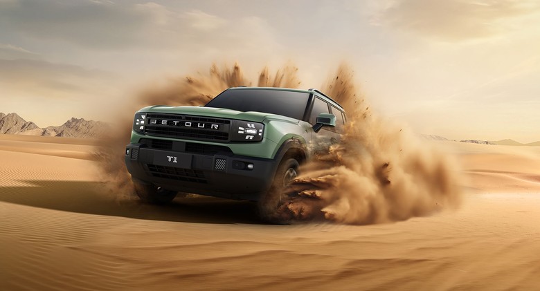 Jetour T1 on sand dunes