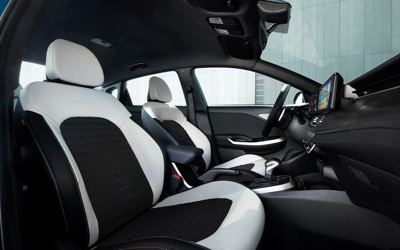 Kia K3 Front Seats