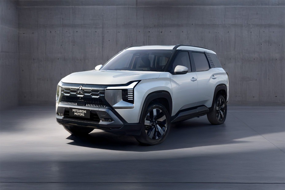 Mitsubishi Destination Exterior