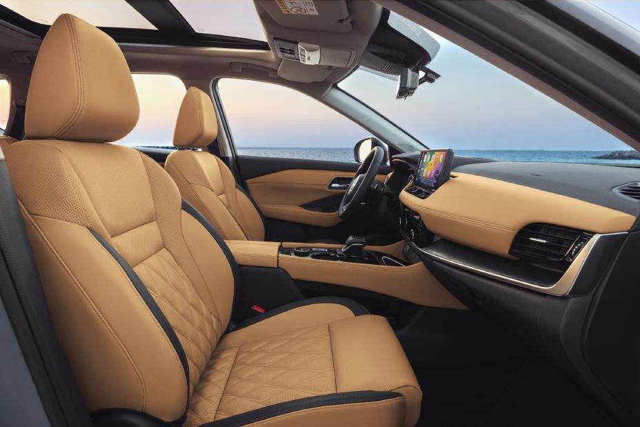 Nissan X-TRAIL interior with Zero Gravity Seats