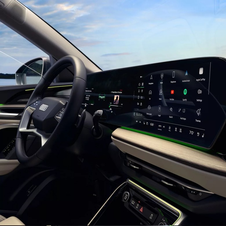 Audi Q5 Dashboard