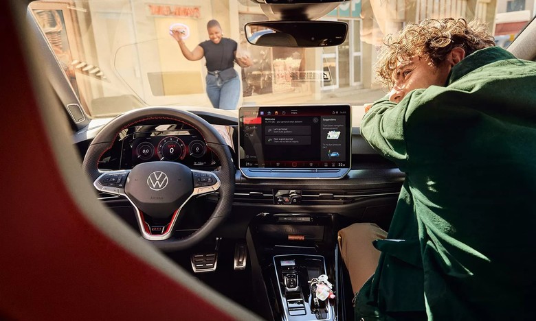 Volkswagen Golf GTI 2025 Center Console