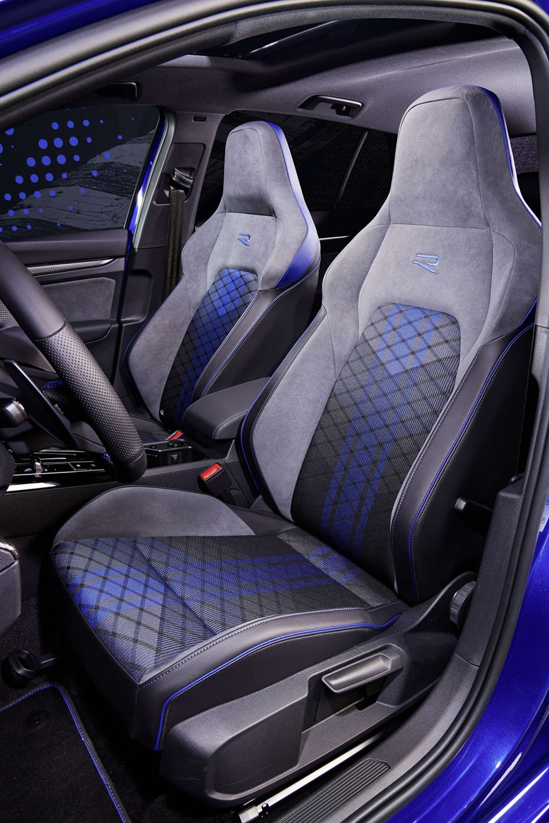 Volkswagen Golf R Front Seat