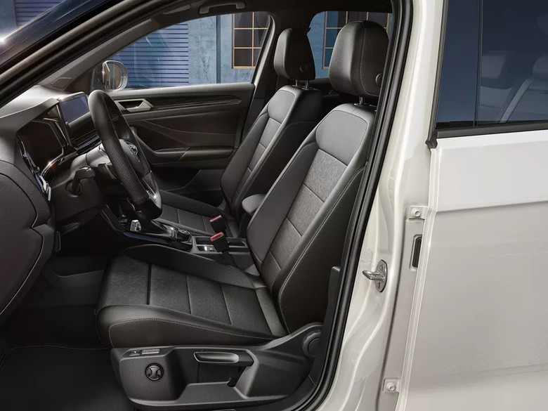 Volkswagen T-Roc Front Seats