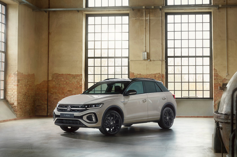 Volkswagen T-Roc Side