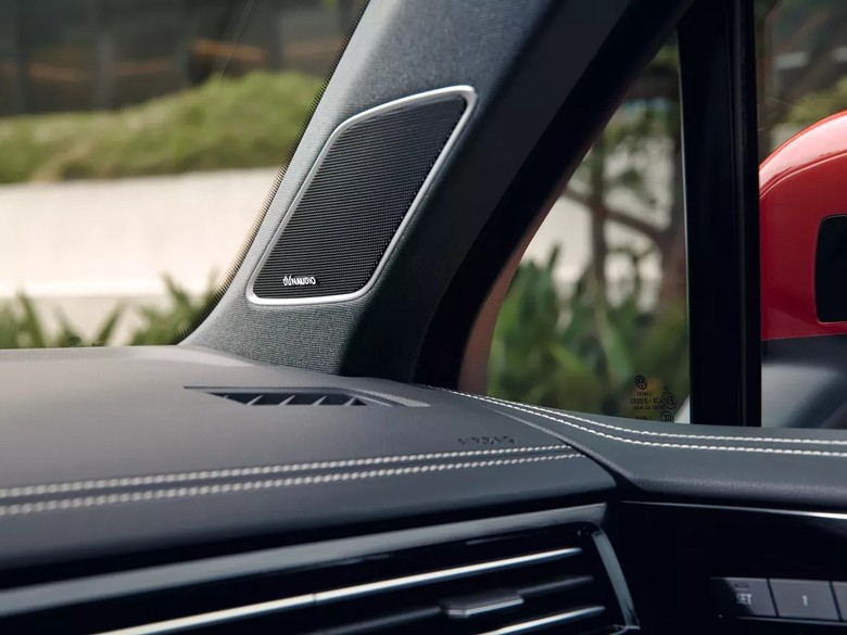 Volkswagen Touareg Speakers