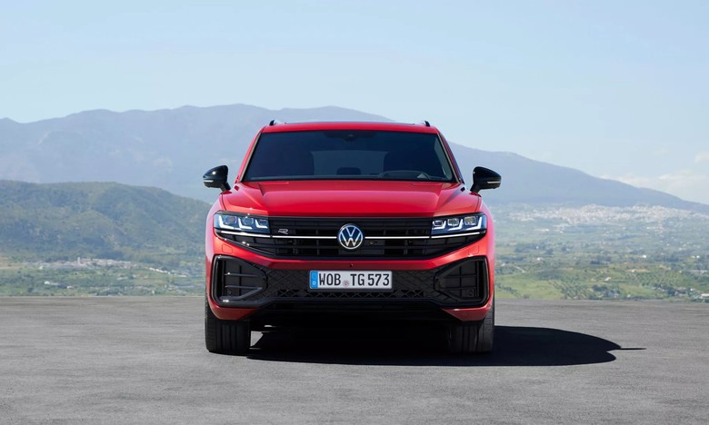 Volkswagen Touareg R-Line Front