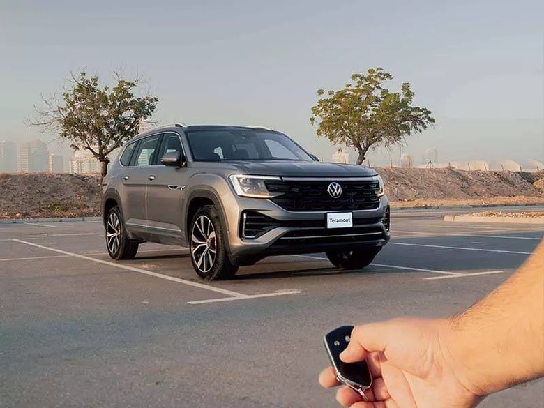 Volkswagen Teramont Cover