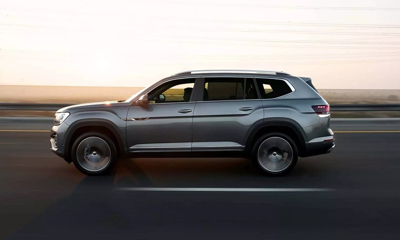 Volkswagen Teramont Side view