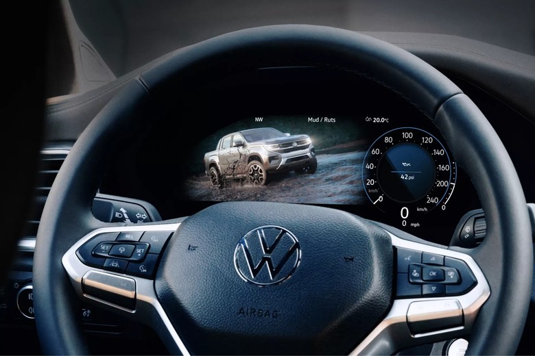 Volkswagen Amarok Driver display