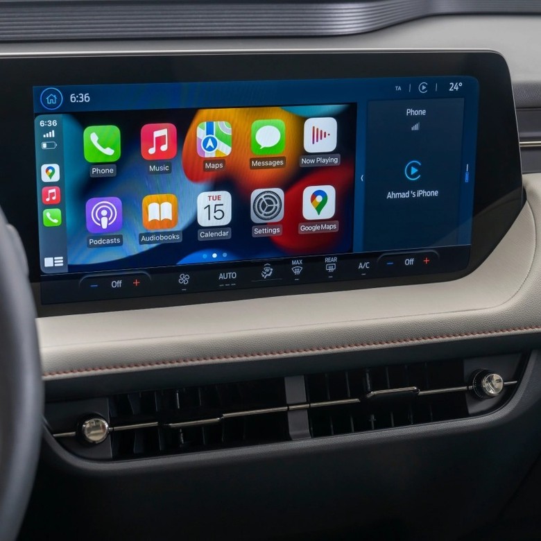 Ford Taurus infotainment