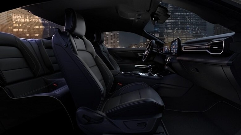 Ford Mustang 2025 seating