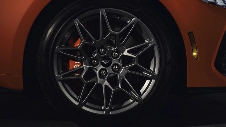 Ford Mustang 2025 Alloy wheels