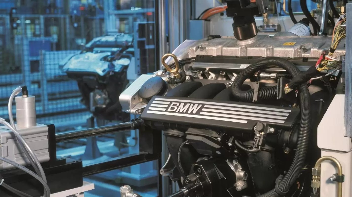 BMW Inline-six V8 engines
