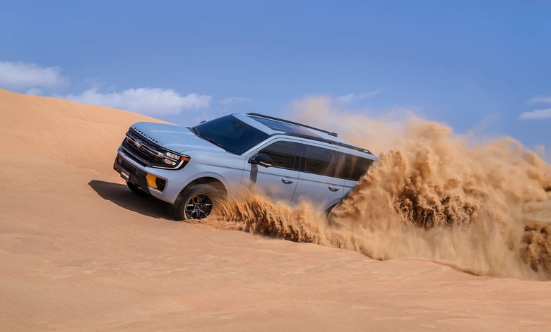 Ford Expedition Off road