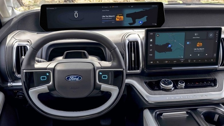 Ford Expedition Driver view