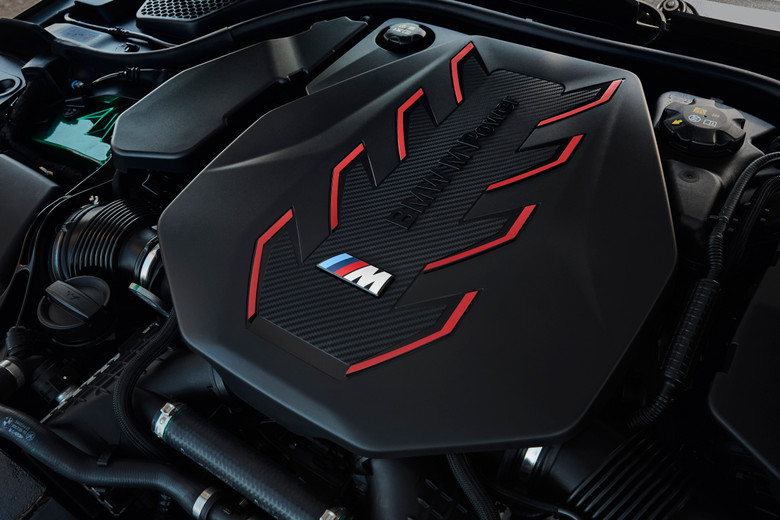 BMW M5 Engine