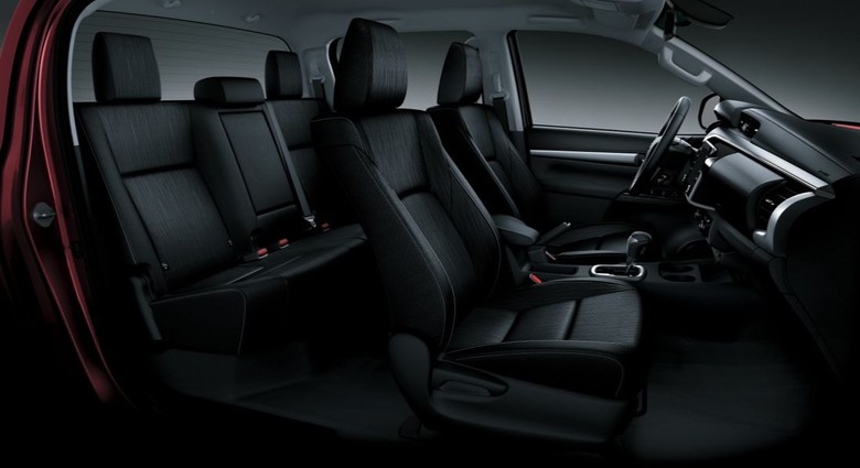 Toyota Hilux Seating Layout