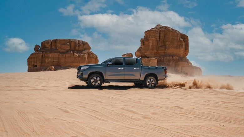 Changan Hunter Side View