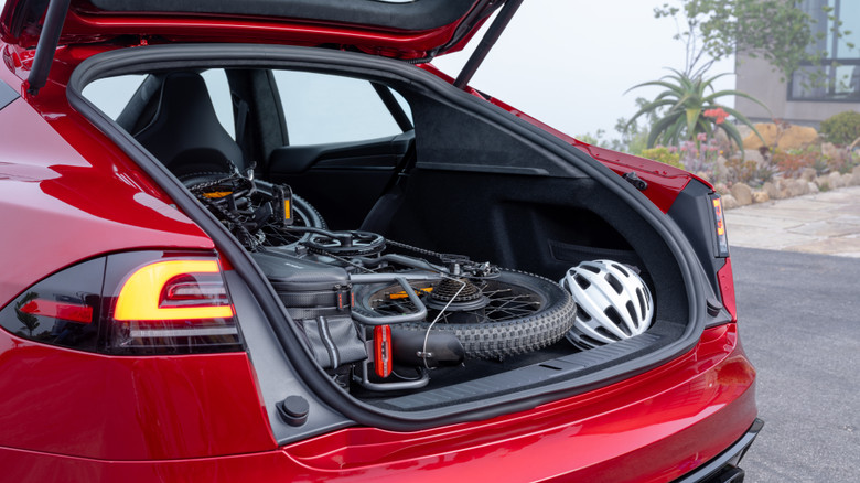 Tesla Model S Trunk with cycling gears