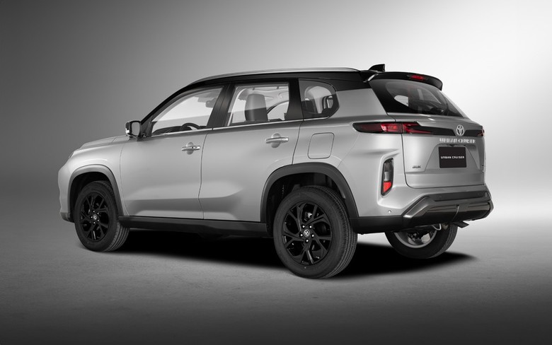 Toyota Urban Cruiser 2026 Side View