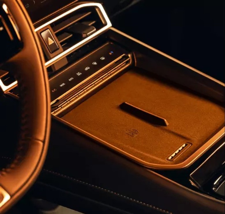 Soueast S06 Wireless charging pad