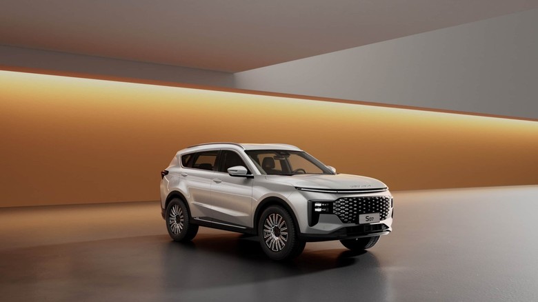 Soueast S07 Side View