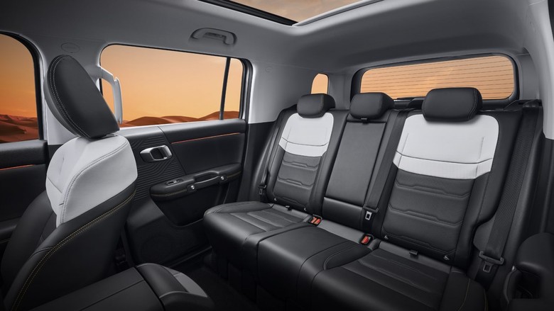 BAIC BJ30 Rear Seat view