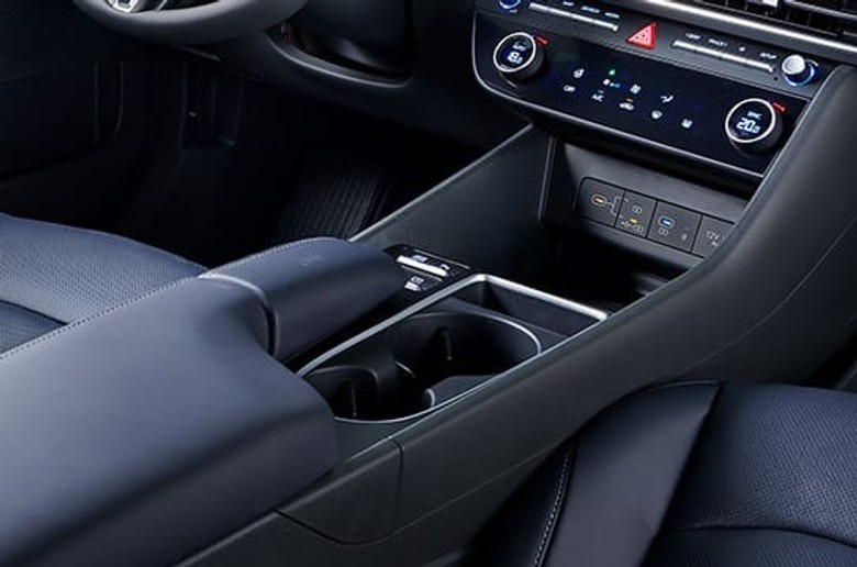 Hyundai Sonata Hand Rest and Center console
