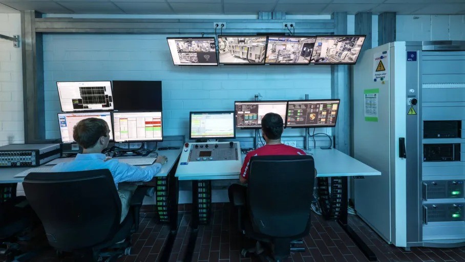 Porsche Cayenne Electric 