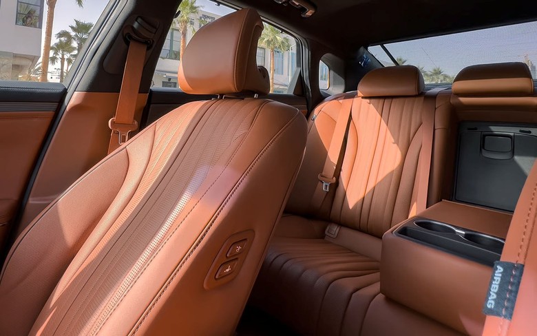 Kia K8 Seats