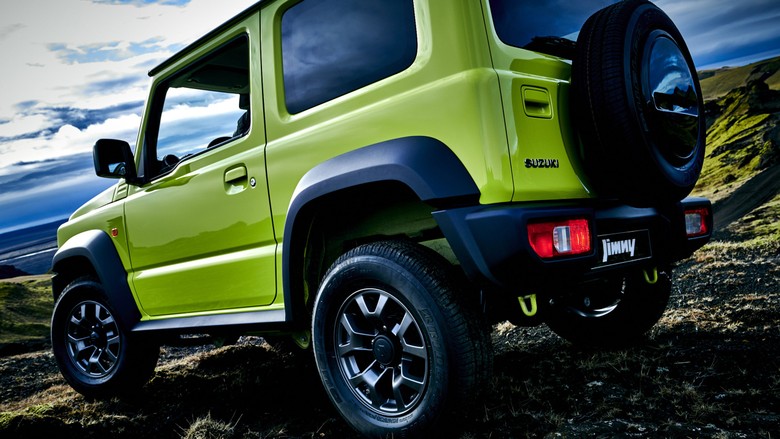 Suzuki Jimny 5 door alloy wheels