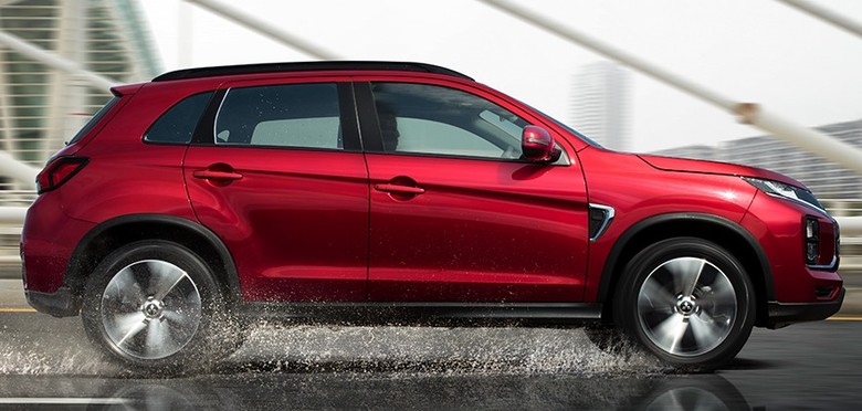 Mitsubishi ASX Side View