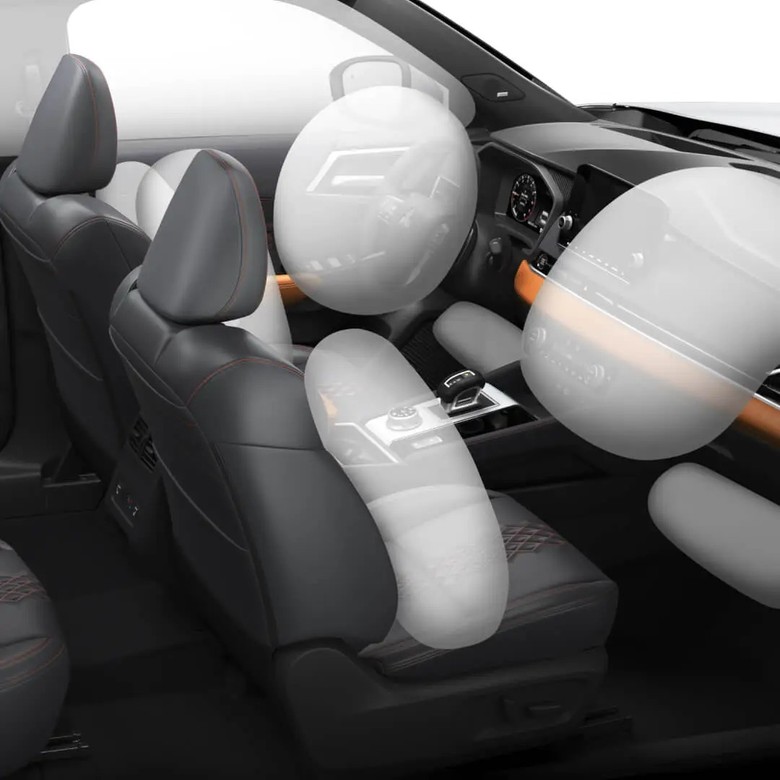 Mitsubishi Outlander Airbags