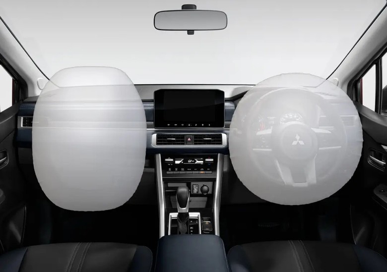 Mitsubishi Xpander Cross Safety Airbags