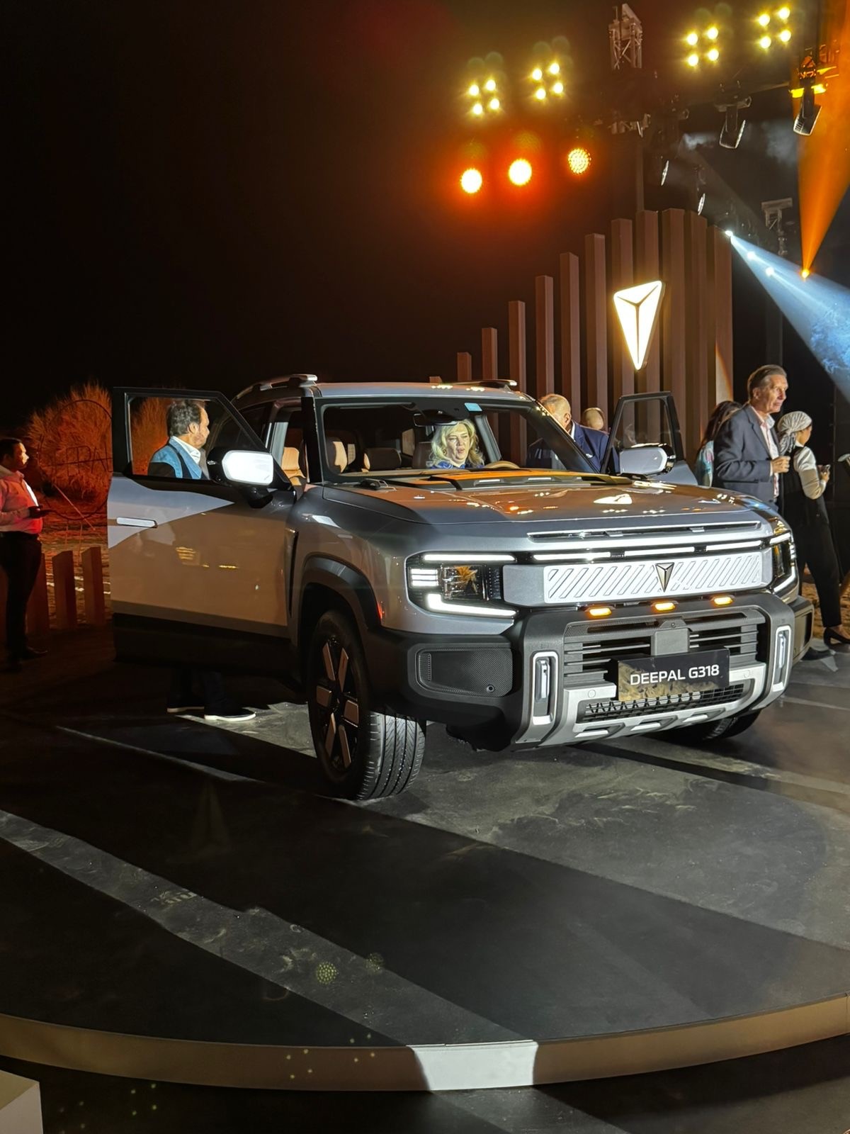 Deepal G318 Front Side View