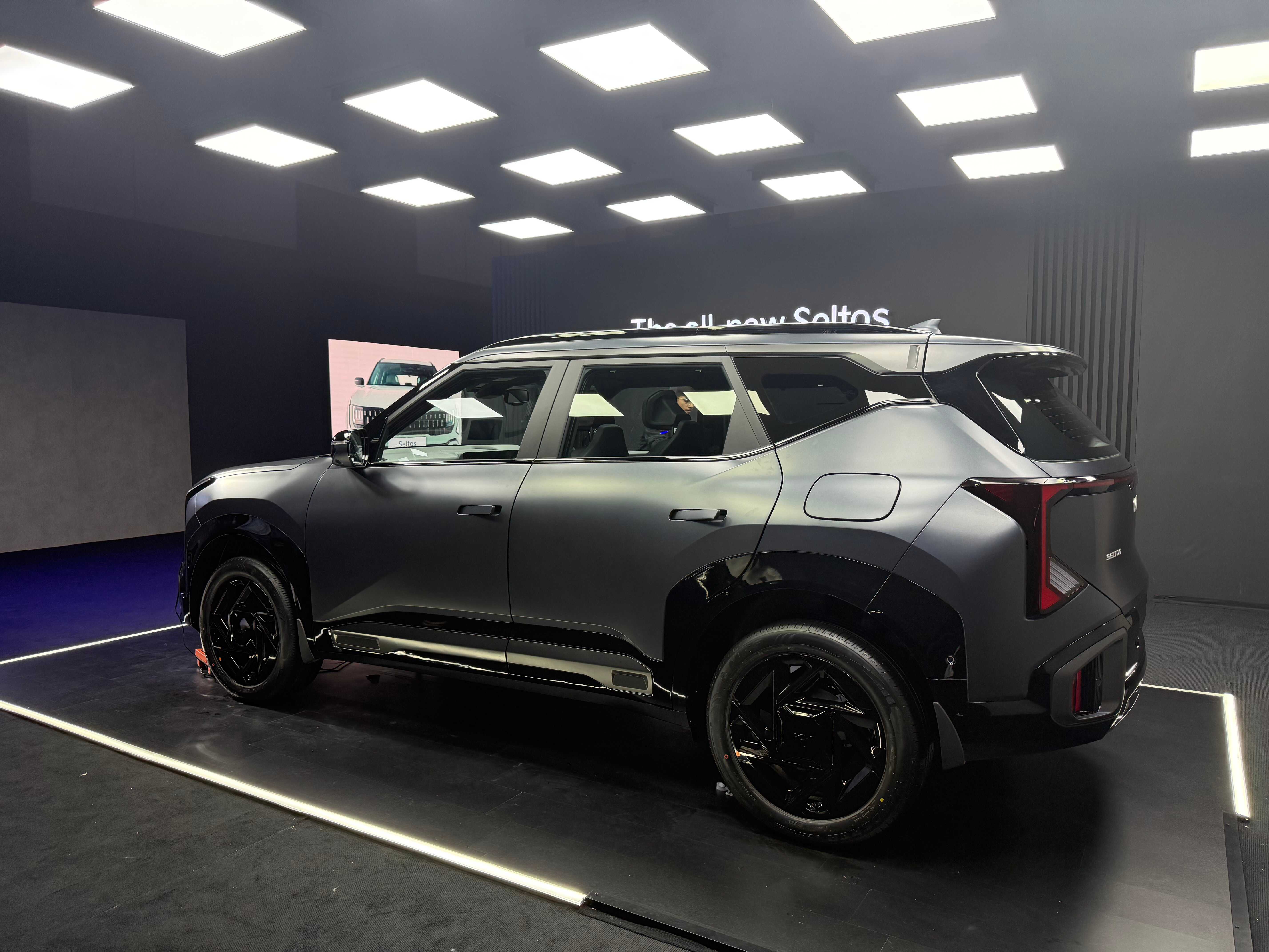 2026 Kia Seltos X-Line Side View