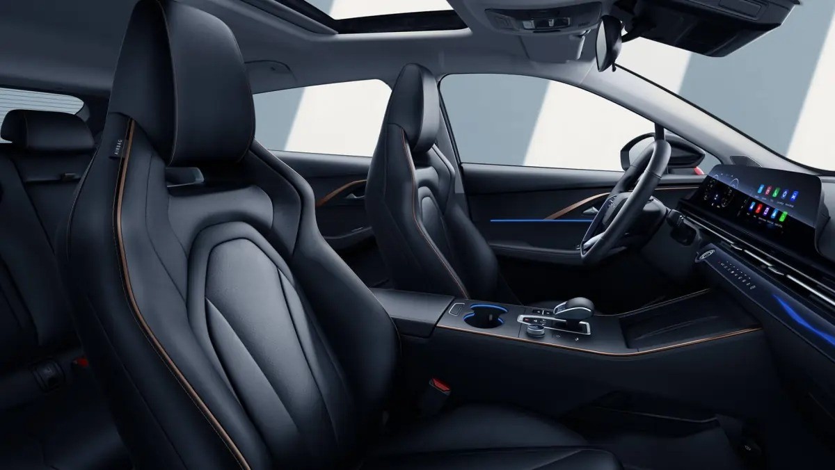 Omoda C5 interior view