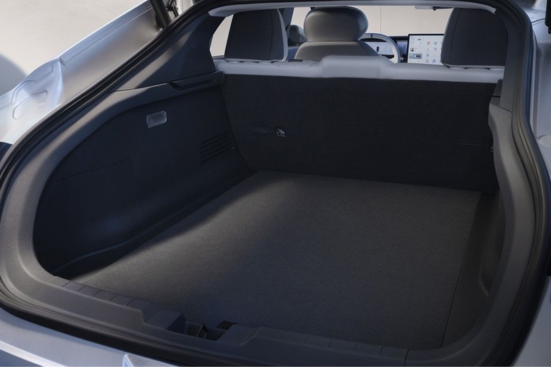 Dongfeng 007 storage view