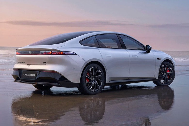 Dongfeng 007 rear view in grey color