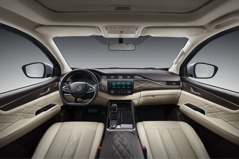 Dongfeng Rich 7 interior view 