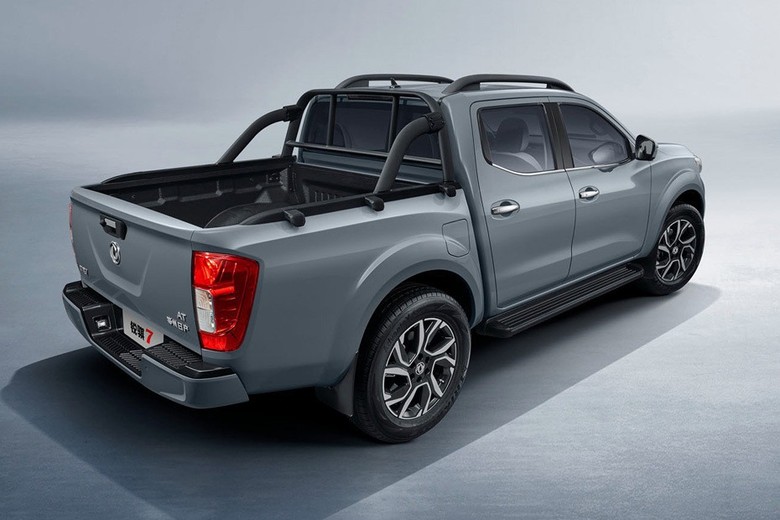 Dongfeng Rich 7 rear view in grey color