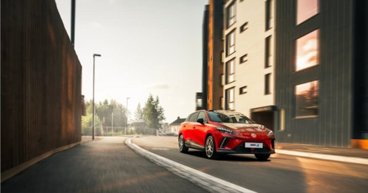 MG4 EV Long Range UAE Review