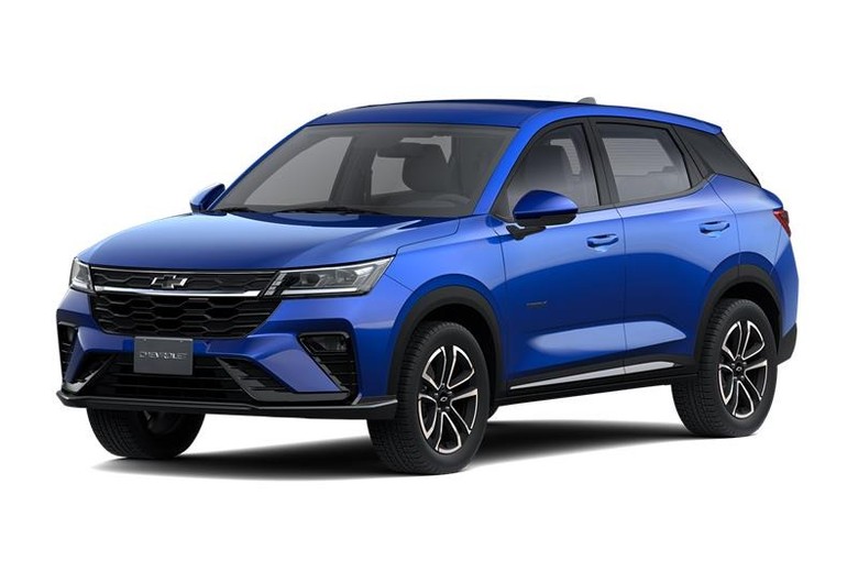 Chevrolet Groove side view in blue color