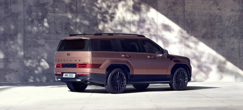 Hyundai Santa Fe rear view in brown color