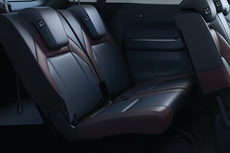 mitsubishi destinator interior view 