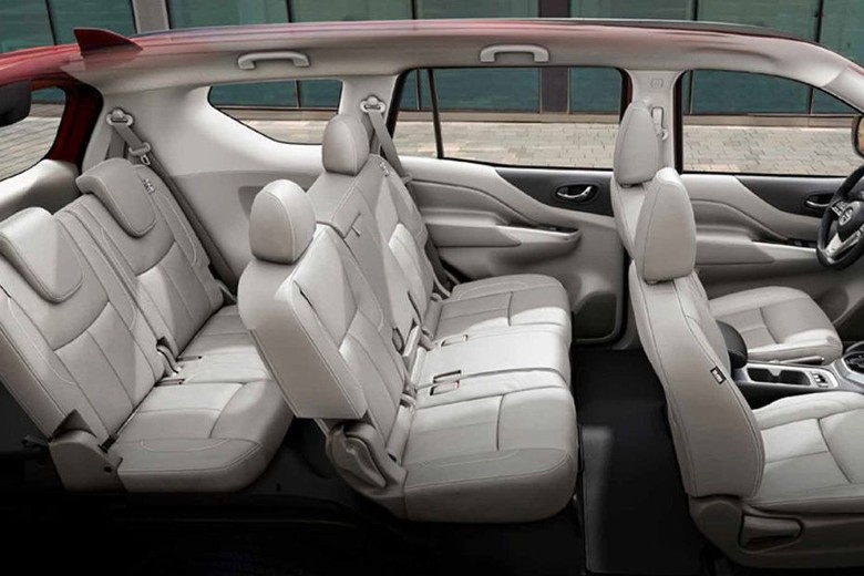 nissan xterra front cross interior view 