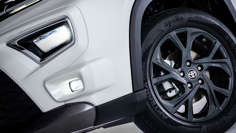  toyota urban cruiser tyre  view