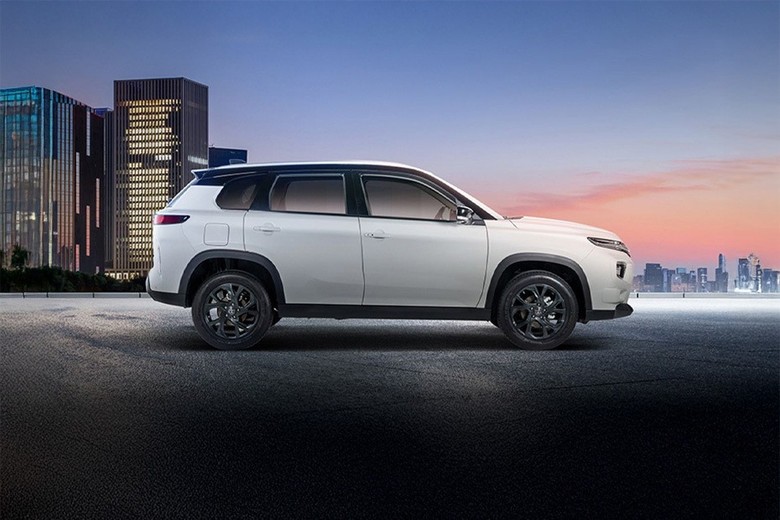  toyota urban cruiser side view in white color